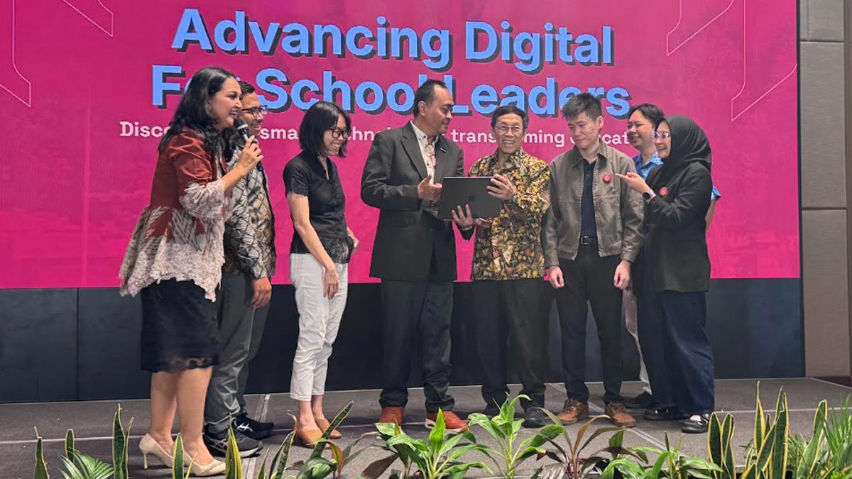 Digital Update Surabaya, Dorong Sekolah Terapkan Transformasi Digital