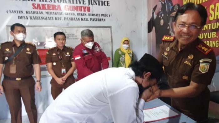 pencuri-hp-di-pasuruan-bebas-berkat-restorative-justice.jpg