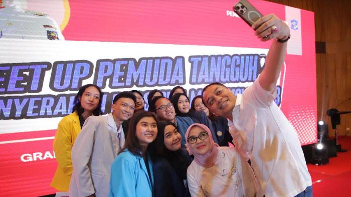 2.700 Mahasiswa asal Kota Surabaya Terima Beasiswa Pemuda Tangguh