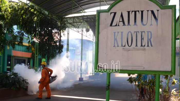 pengasapan-fogging-asrama-haji-embarkasi-surabaya-ahes-sukolilo-surabaya.jpg