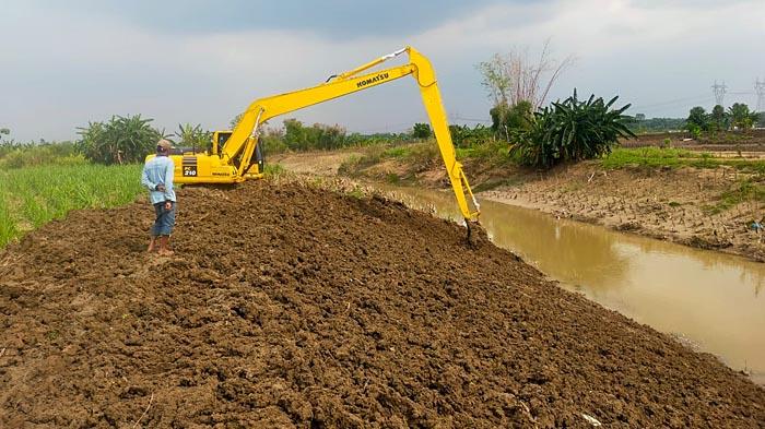 pengerukan-Kali-Lamong-942022.jpg