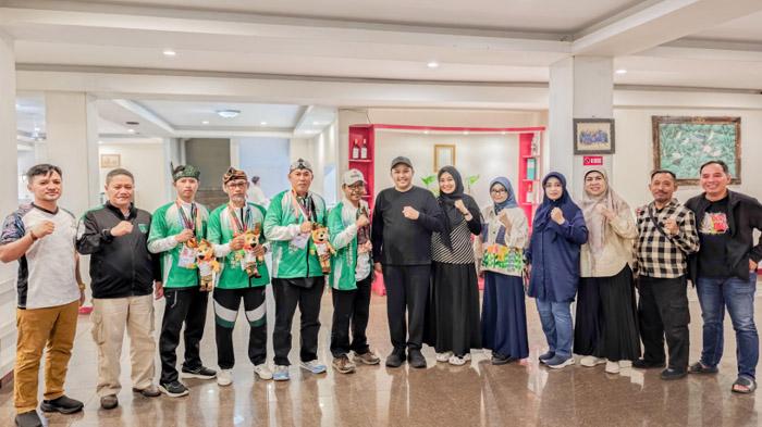 Banggakan Jatim, 3 Pemanah Tradisional Pasuruan Sumbang Emas di FORNAS VIII NTB