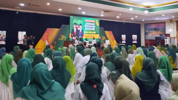 perempuan-NU-deklarasikan-AMIN.jpg
