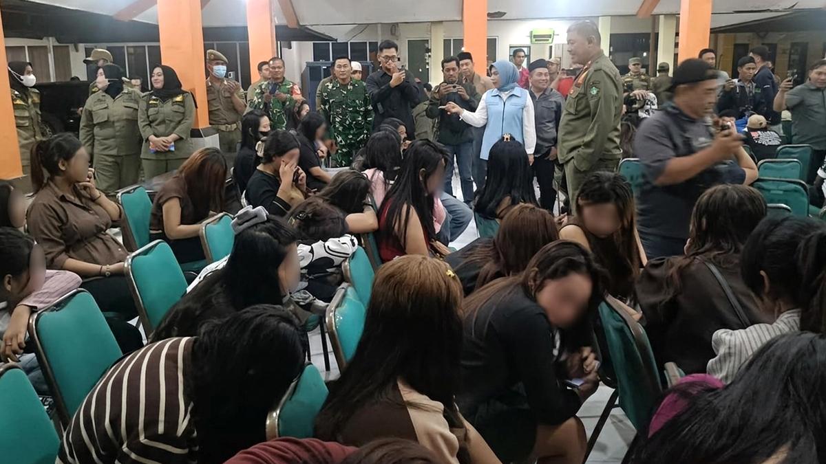 Polresta Sidoarjo Selidiki Dugaan Prostitusi dan Perdagangan Orang di Eks Tol HK Jabon - Surya.co.id