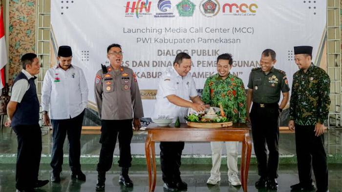 PWI Pamekasan Buka Pengaduan di MCC, Ajak Masyarakat Tidak Takut Hadapi Wartawan Nakal