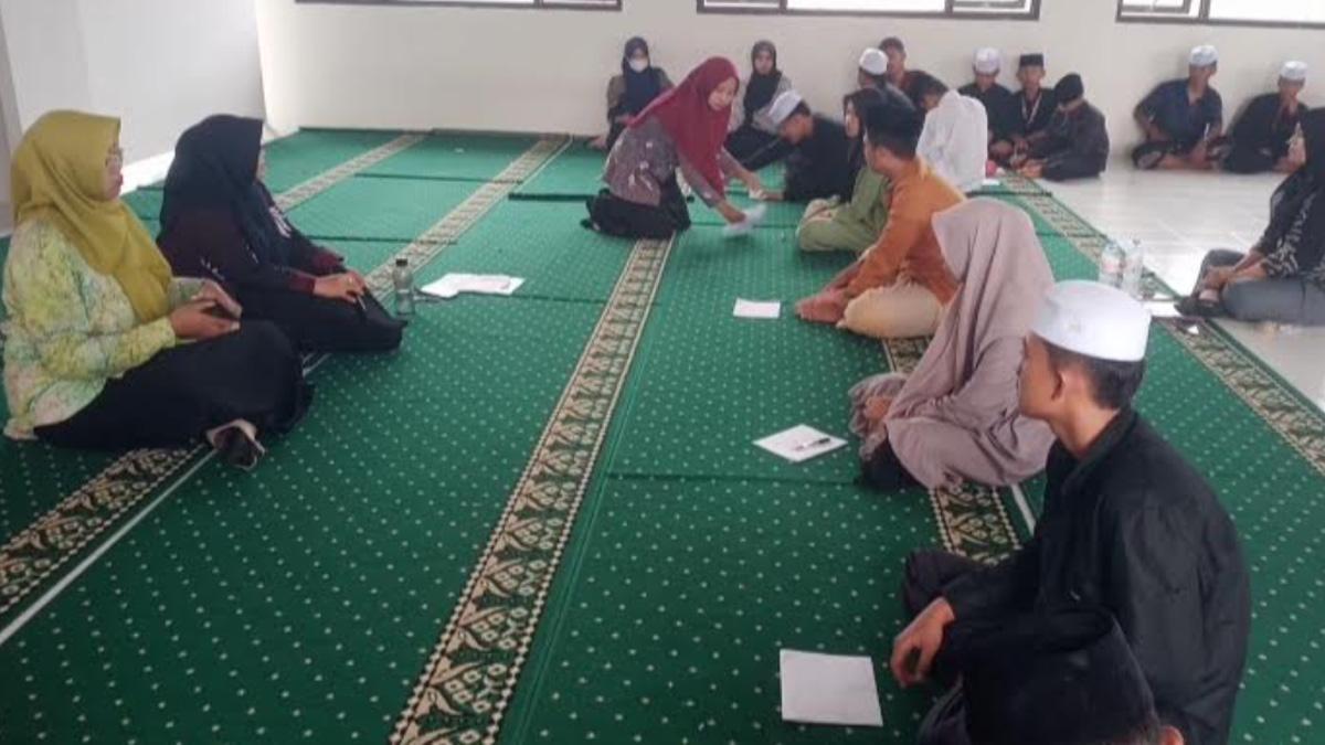 peringatakan-cerdas-cermat-di-aula-sekolah-Kamis-1512026.jpg