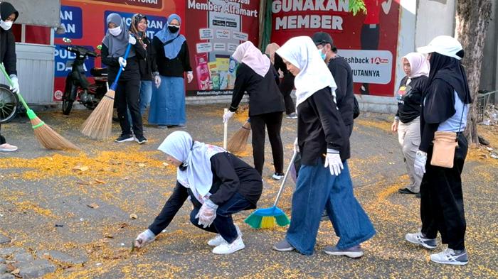 World Cleanup Day, Ribuan Orang di Sidoarjo Bersih-bersih Seputarn Bundaran Taman Pinang
