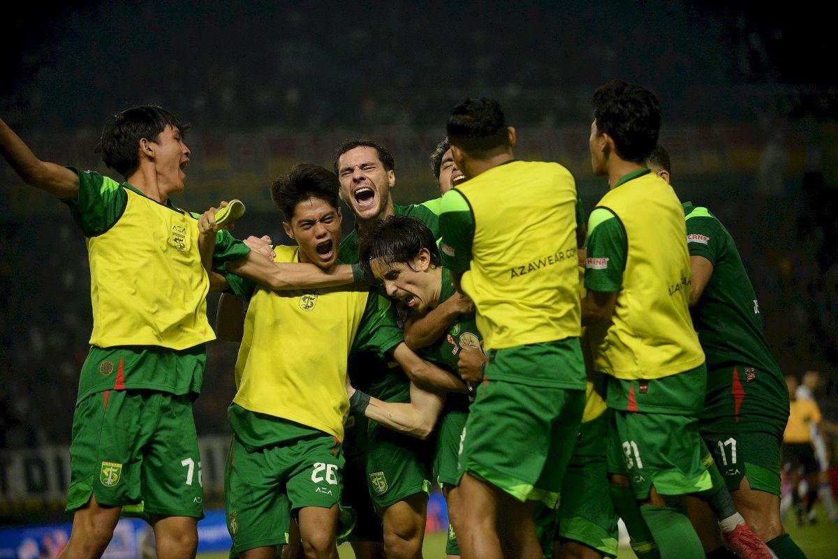 Reaksi Mengejutkan Bonek Seusai Persebaya Surabaya Dibantai Borneo FC, Legenda Ikut berkomentar