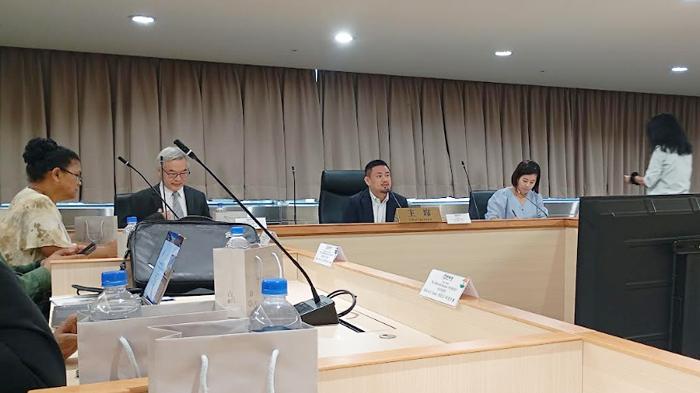 pertemuan-dengan-Menteri-Tenaga-Kerja-Taiwan-Hung-Sun-han-dengan-wartawan-ASEAN-dan-Indo-Pasifik.jpg