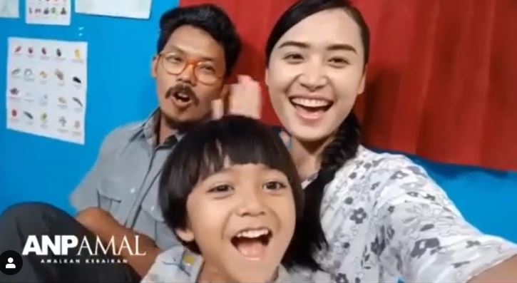 Seksual ayol pornosini onlayn tomosha qiling