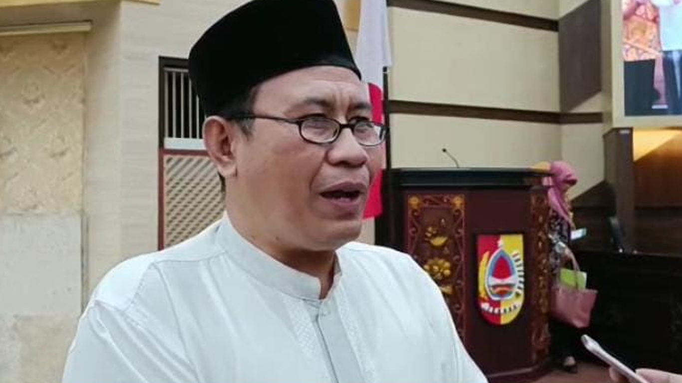 plt-kepala-dinkes-jember-koeshar-yudyarto-saat-diwawancarai.jpg