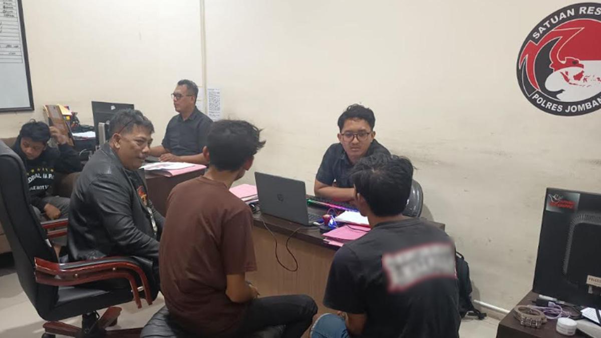 polres-jombang-tangkap-pengedar-narkoba.jpg