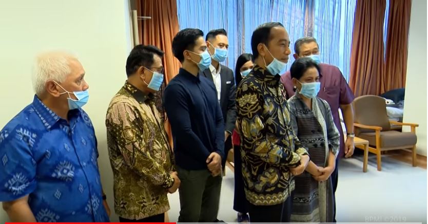Presiden Jokowi Jenguk Ani Yudhoyono, Reaksi Kaesang Pangarep saat Bertemu SBY Jadi Sorotan