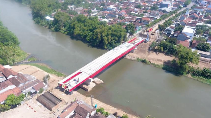 progres-pembangunan-jembatan-bandar-ngalim-kota-kediri.jpg