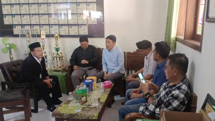 pungutan-siswa-di-Bondowoso.jpg