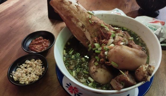 rawon-sumsum-sapi-iit.jpg