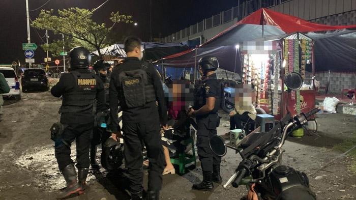 Hapus Image Kawasan Miras di Jembatan Suramadu Sisi Surabaya, Puluhan Warung Akan Direlokasi