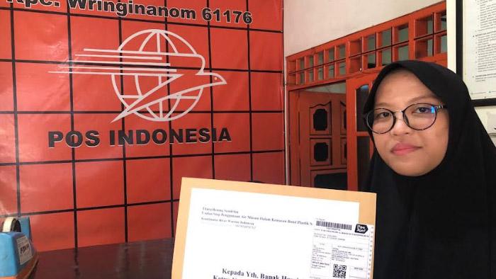 Gaungkan Pelestarian Alam Saat Pemilu, Mahasiswi Gresik Desak KPU Melarang Plastik Sekali Pakai