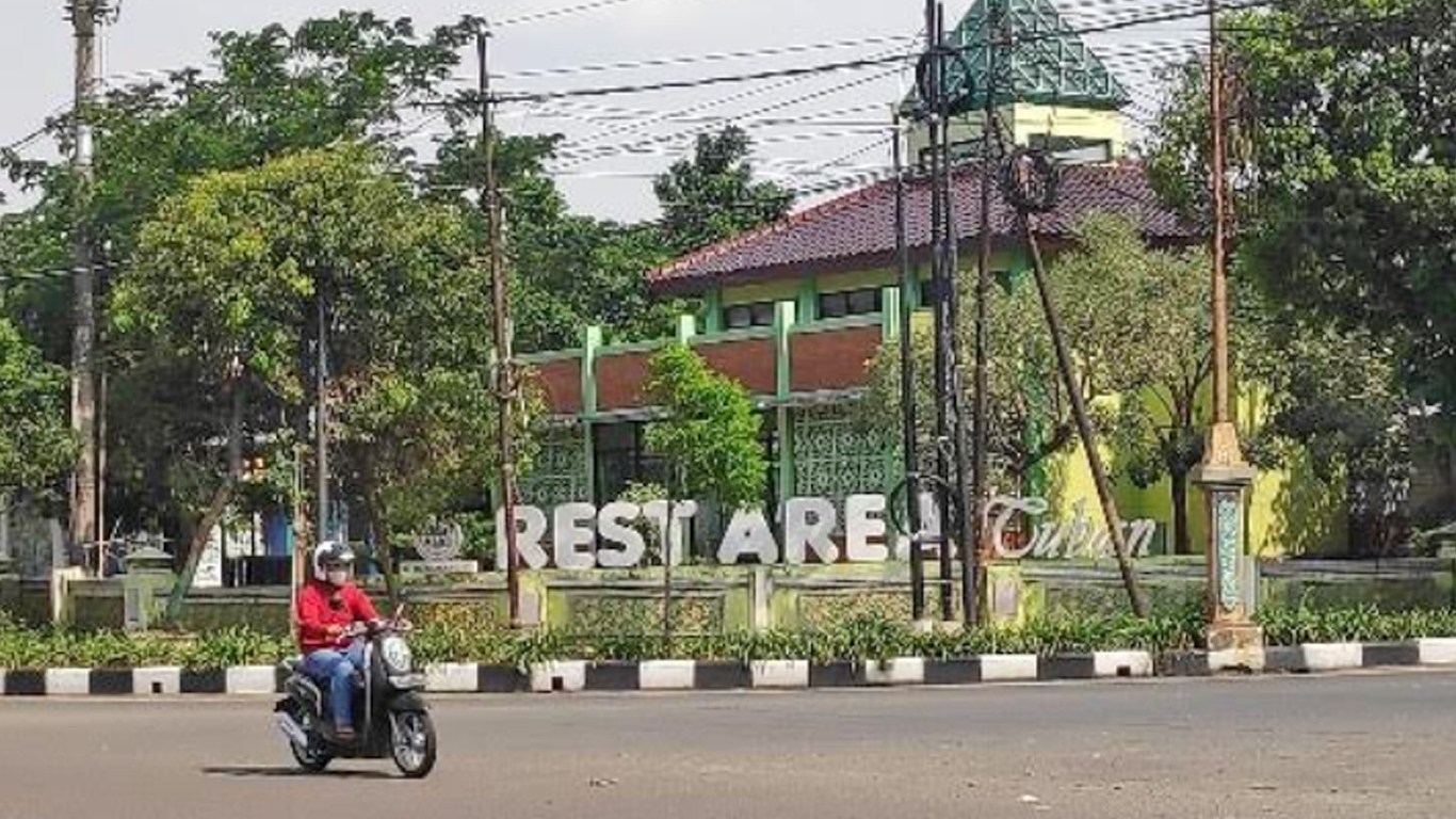 rest-area-tuban-dirombak.jpg