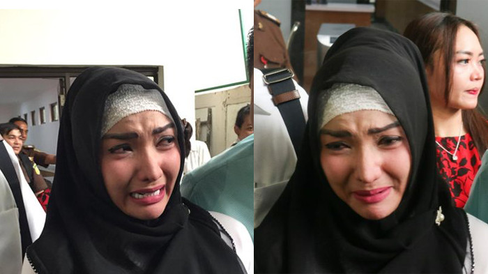 Masih Berduka, Roro Fitria Hadiri Sidang Lanjutan dengan Menggunakan Jilbab Hitam
