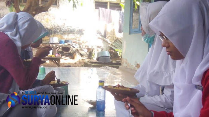 Rujak Cobek, Cara Lain Menikmati Rujak Serasa Bikin Sendiri di Sumenep