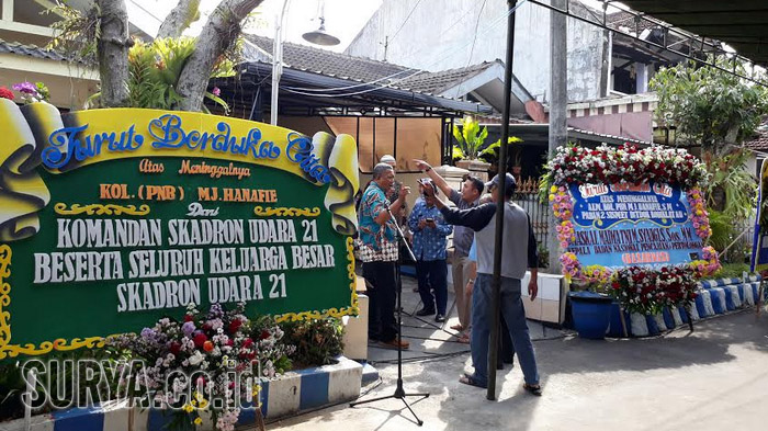 Sebelum Terbang, Hanafie Kirim Foto Terakhirnya di Depan Pesawat ke Sang Bunda, Firasat?