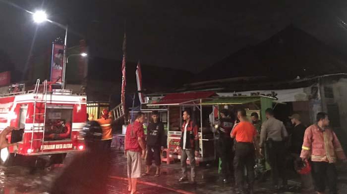 Korsleting Listrik, Satu Rumah di Dekat Kawasan Makam Bung Karno Kota Blitar Terbakar