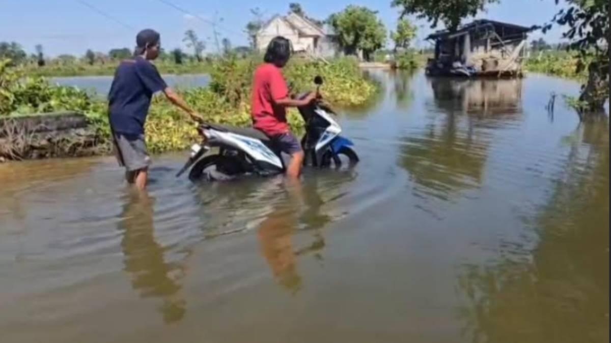 Perbaikan Jalan Rusak di Bengawan Jero Lamongan Pasca Banjir Segera Dimulai
