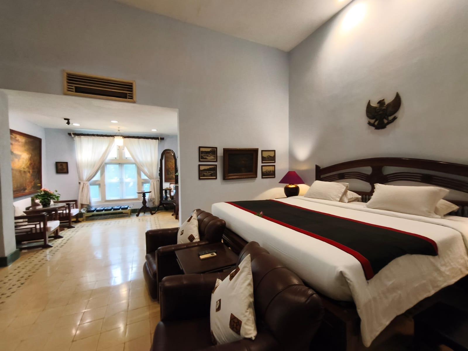 sang-fajar-suite-1.jpg