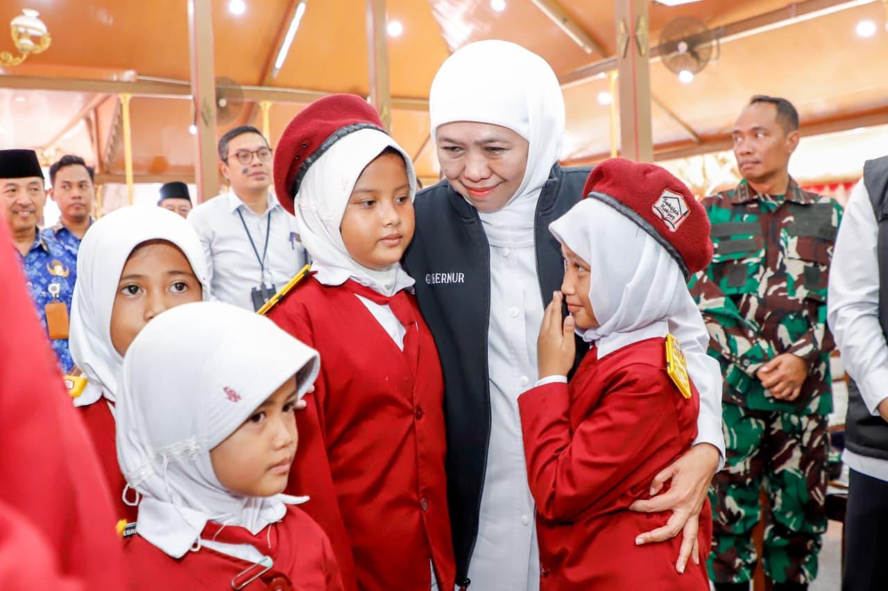 Khofifah Pastikan Seleksi Sekolah Rakyat Masih Berjalan, Kuota 5.370 Siswa Belum Final - Surya.co.id