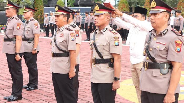 sertijab-di-Polres-Gresik.jpg