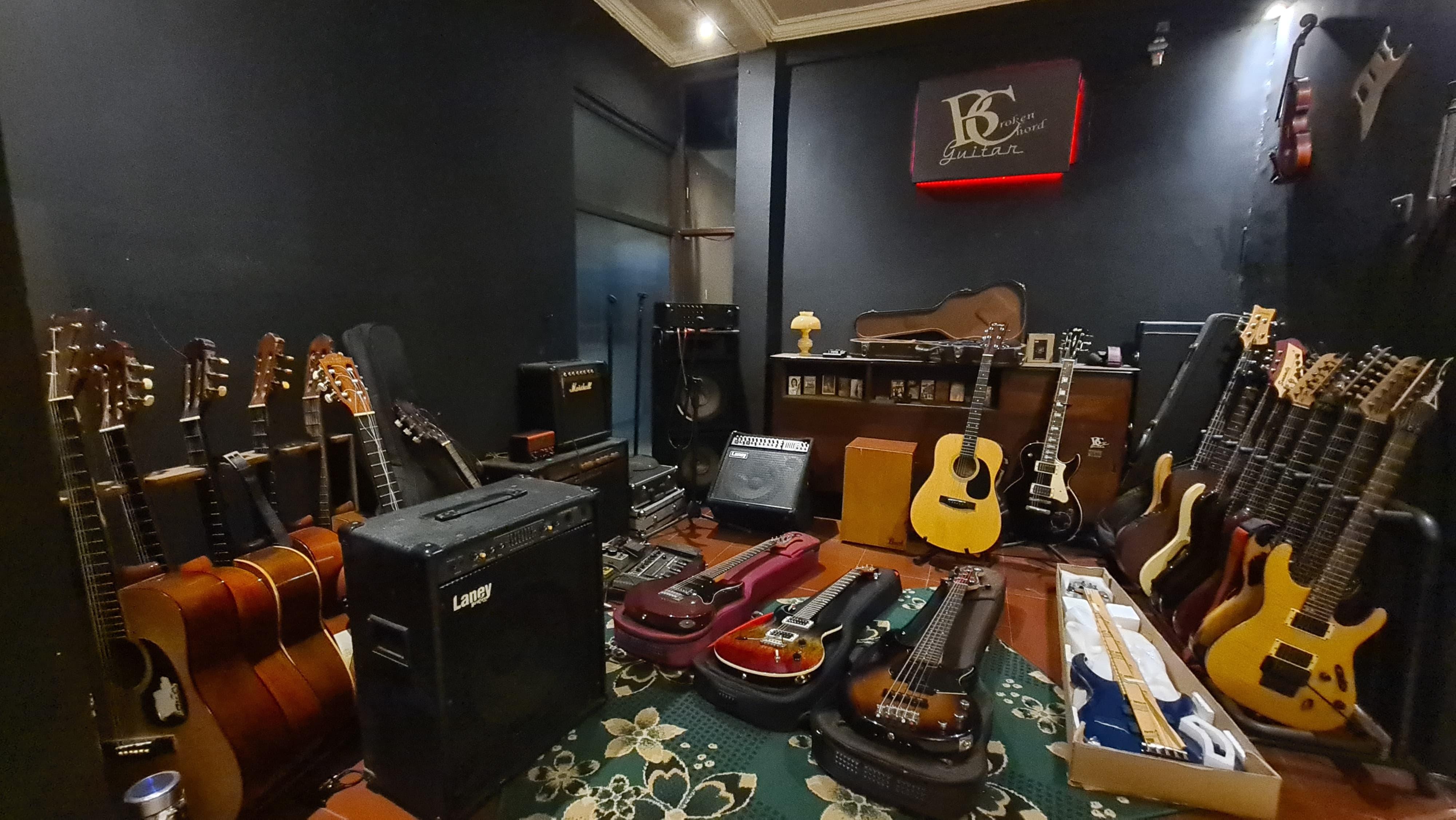 servis-gitar.jpg