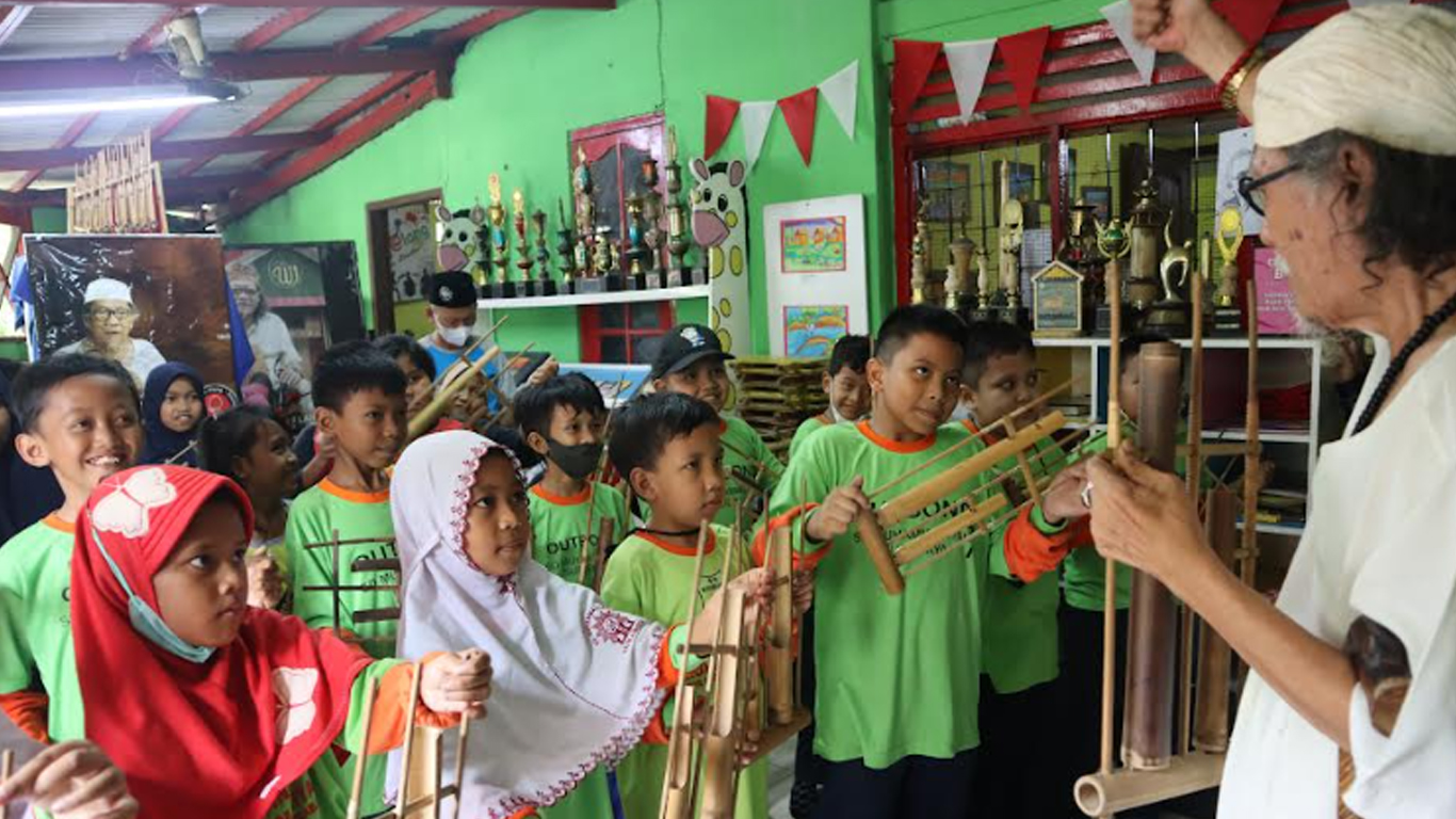siswa-sekolah-inovatif-sd-muhammdiyah-7-jagir-surabaya.jpg