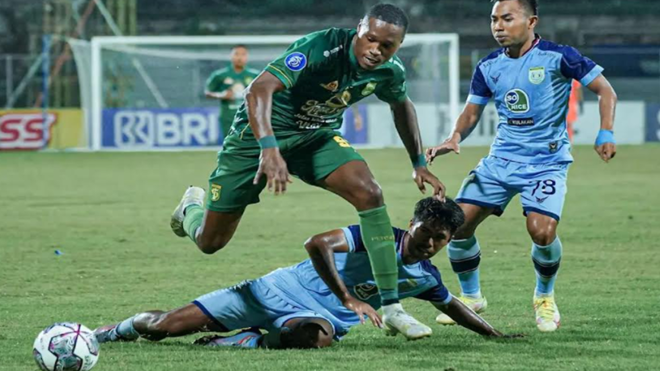 SUARA BONEK untuk 4 Pemain Asing Persebaya: Nasib Buruk Dialami Arsenio Valpoort