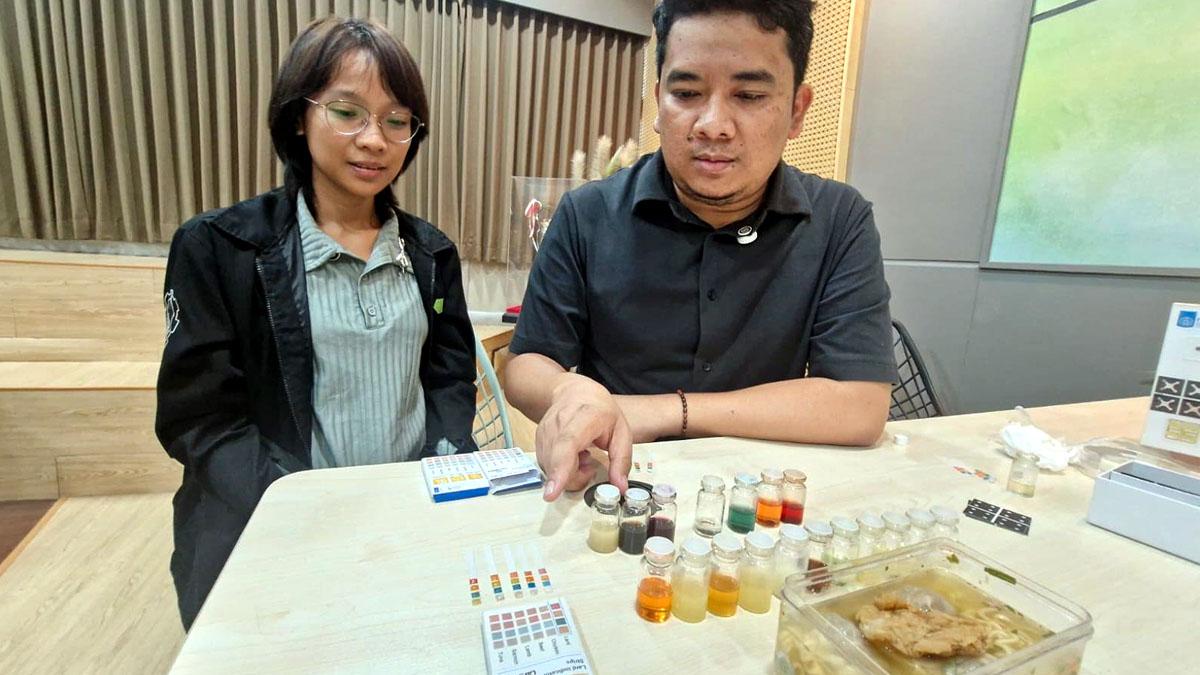 ITS Kembangkan Strip Test Halal Pendeteksi Minyak Babi, Harga Rp10 Ribu
