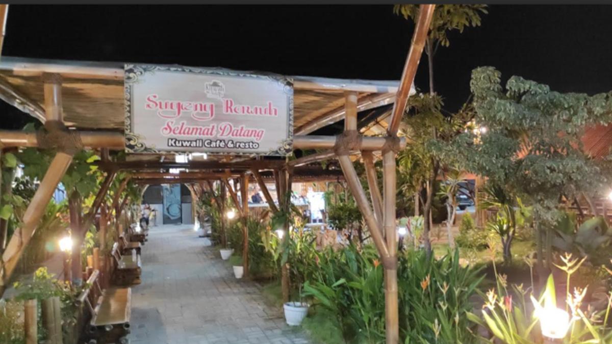 Warung Kuwali Sajikan Nostalgia Kuliner Pesisir dan Suasana Pedesaan di Gresik - Surya.co.id