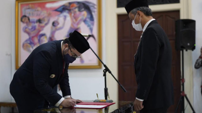 Bupati Kediri Hanindhito Himawan Pramana Lantik Kepala Dinas Kominfo Baru