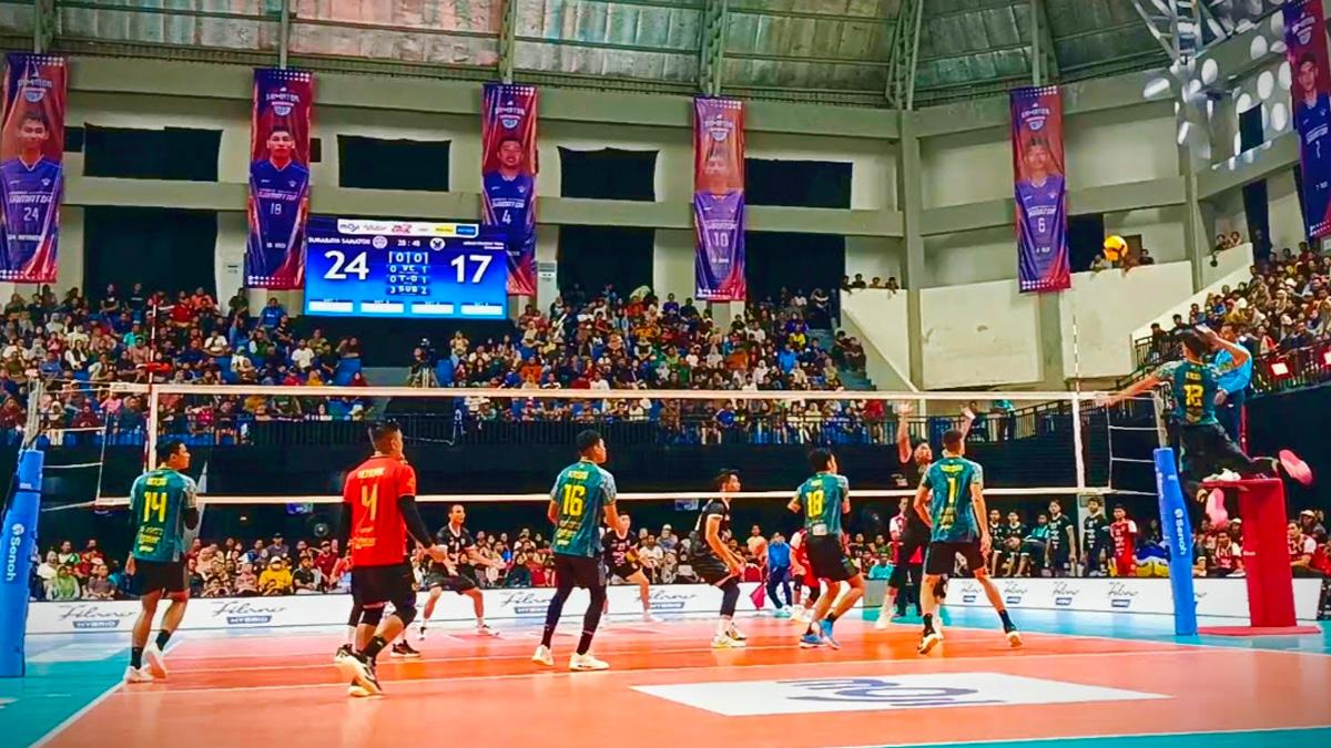 surabaya-samator-putaran-kedua-di-GOR-Utama-Bojonegoro-Minggu-1522026-malam.jpg