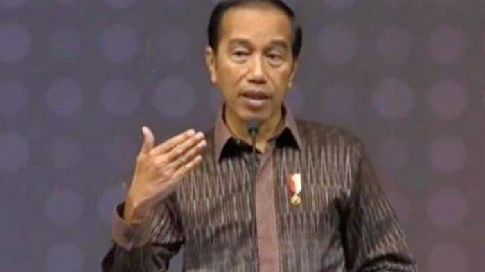 tenun-ikat-kota-kediri-muncul-di-expo-tei.jpg