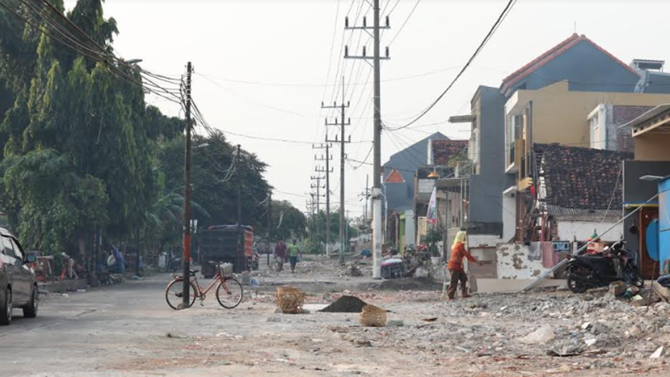 tiang-listrik-frontage-road-sidoarjo.jpg