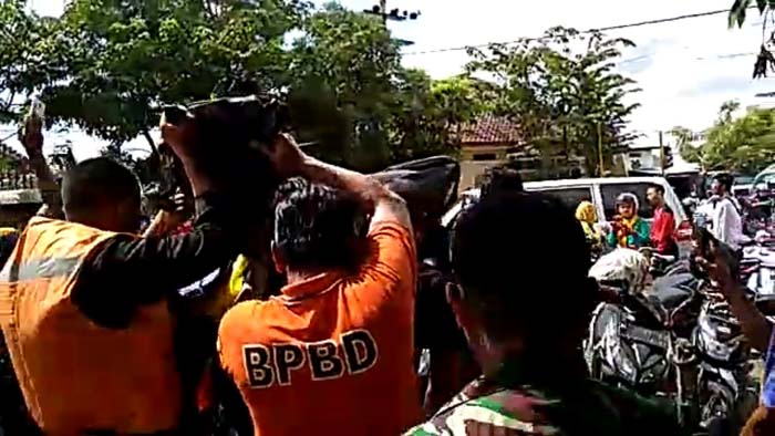 Cerita dan Detik-detik Wanita Muda Pamekasan Tewas Bunuh Diri Loncat Sungai Diduga Sakit Hati