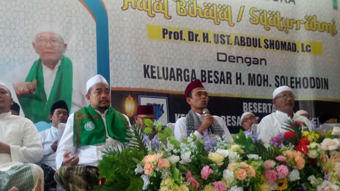 Ditolak Singapura, UAS Disambut Hangat Warga Madura; Akui Bangga Bisa Bersilaturrahim di Pamekasan