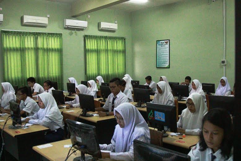 unas-smp-lamongan-cbt_20150504_133609.jpg