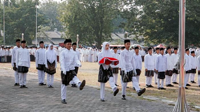 Begini Suasana Upacara Peringatan HSN 2024 di Kota Santri Gresik