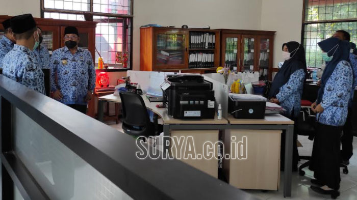 Sidak Hari Pertama Kerja Usai Libur Lebaran, Wali Kota Blitar Tak Temukan ASN Bolos