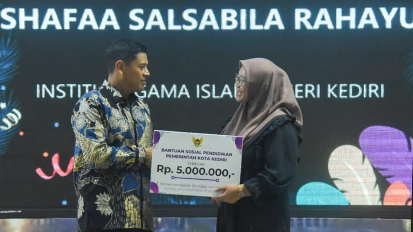 248 Mahasiswa Kota Kediri Dapat Bantuan Sosial Pendidikan