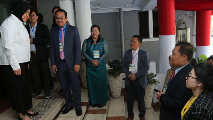 walikota-risma_20180814_210158.jpg