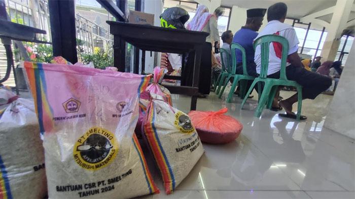 warga-Gresik-protes-beras-CSR.jpg