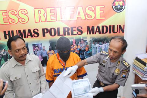 Ketua Koperasi Artha Makmur Dijebloskan Tahanan
