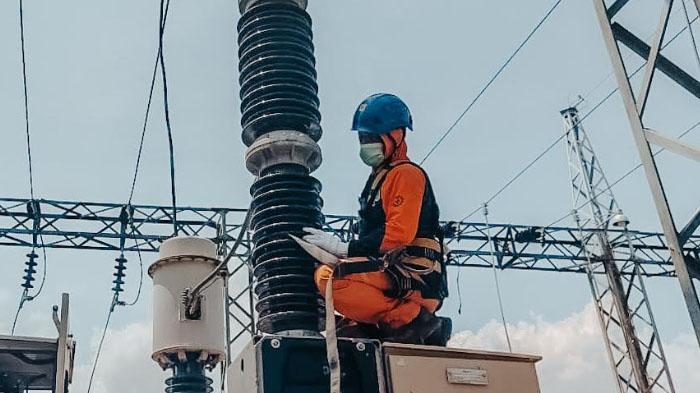 yang-berada-di-Gardu-Induk-GI-Trenggalek-70-kV.jpg